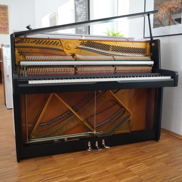 107 Yamaha schwarz matt – Bild 6