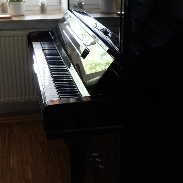 131- Yamaha U3 schwarz – Bild 8