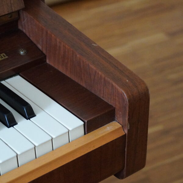 115 Steinway Z Nuss dunkel – Bild 6