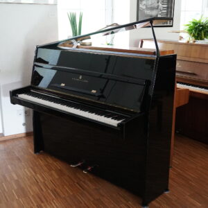 Klavier Steinway & Sons Z 115 schwarz poliert