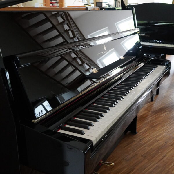 115 Steinway Z schwarz hochglanz – Bild 6