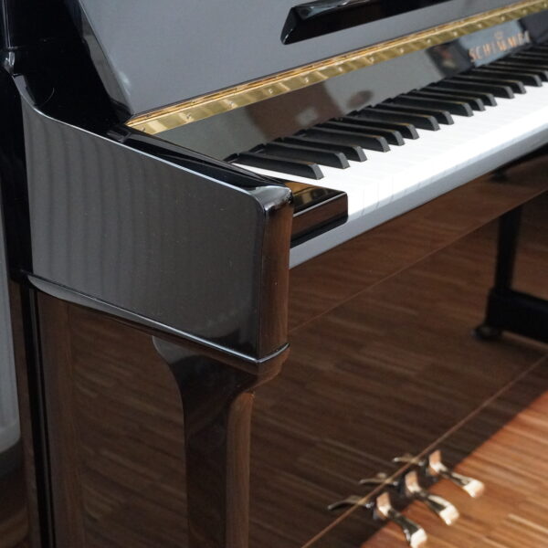 122KE Schimmel Konzert-Klavier Klassic Elegance schwarz