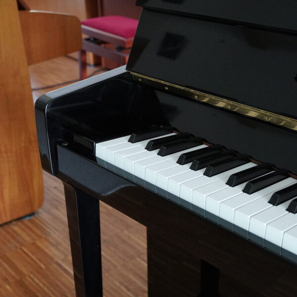 110 Yamaha MPX 70N schwarz hochglanz – Bild 9