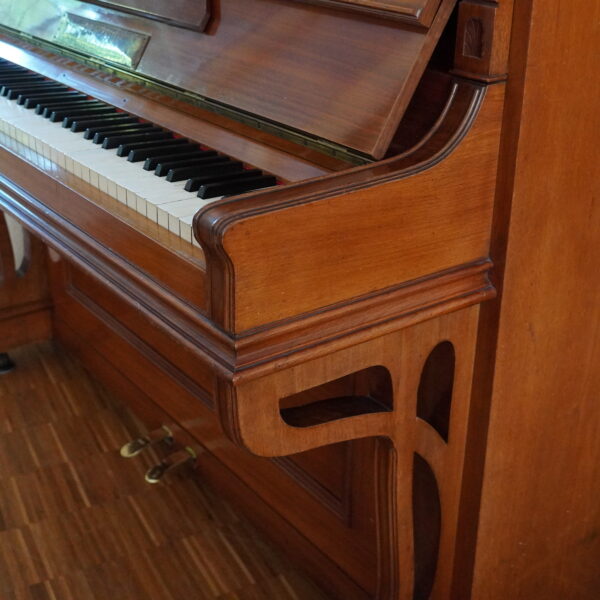 132 Gerbstädt verziertes Jugendstil Klavier – Bild 3