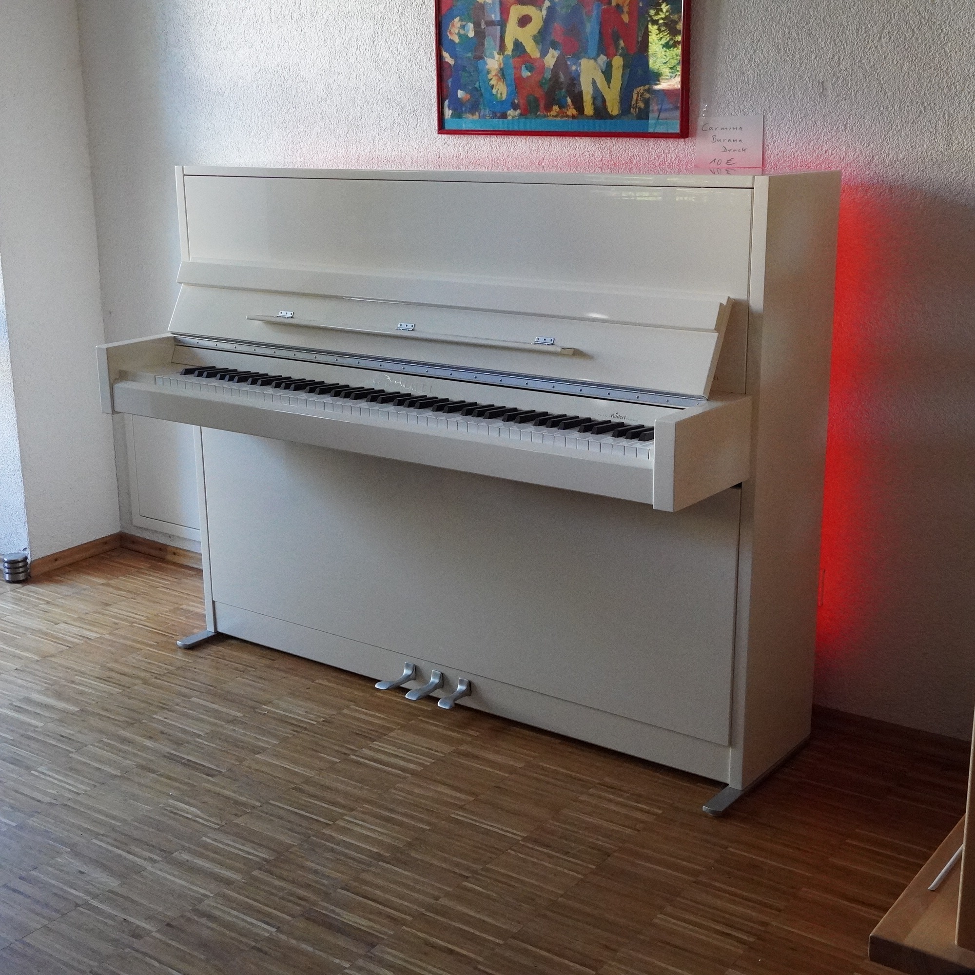 115 Schimmel Modern Designklavier 2016 weiß – Bild 6
