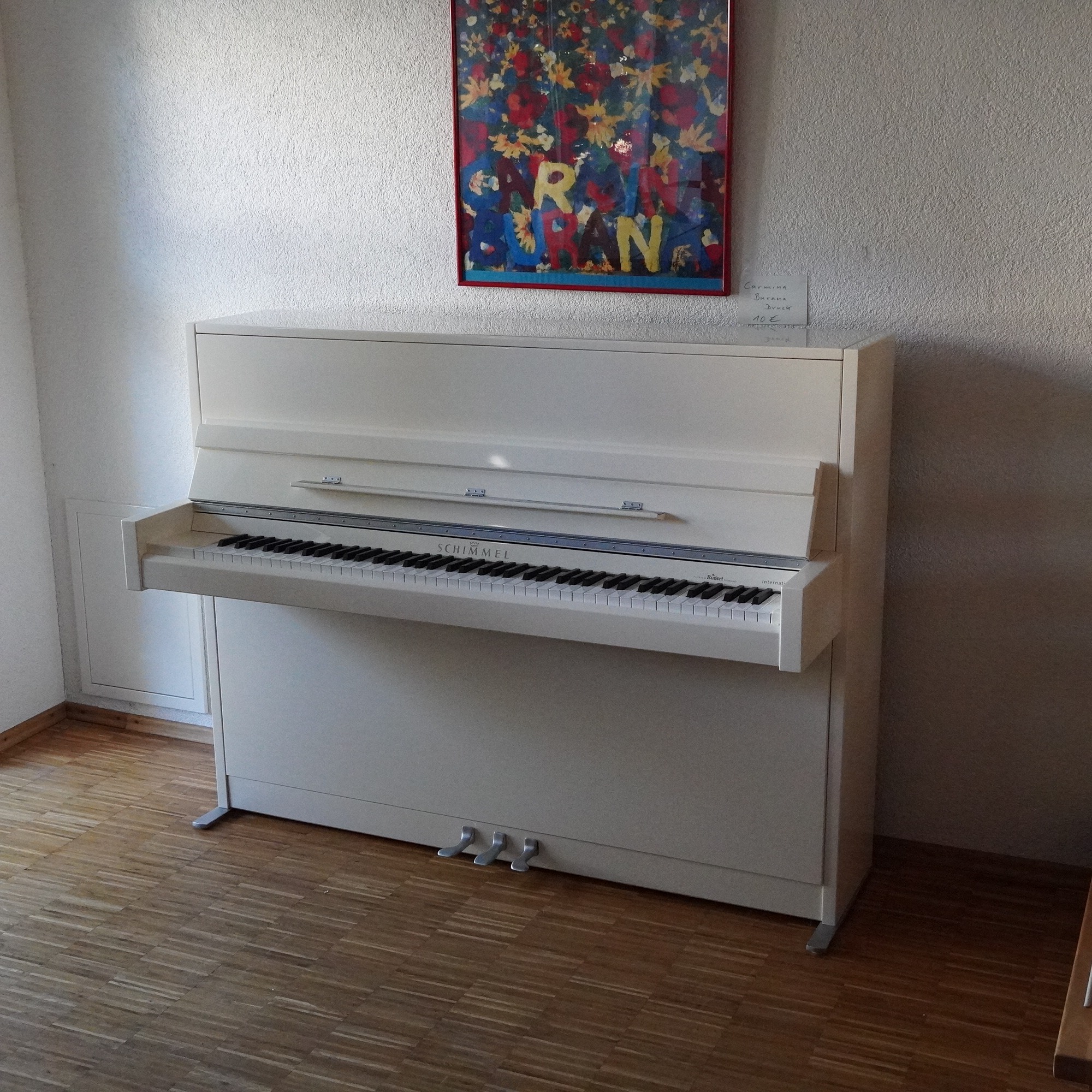 115 Schimmel Modern Designklavier 2016 weiß – Bild 8