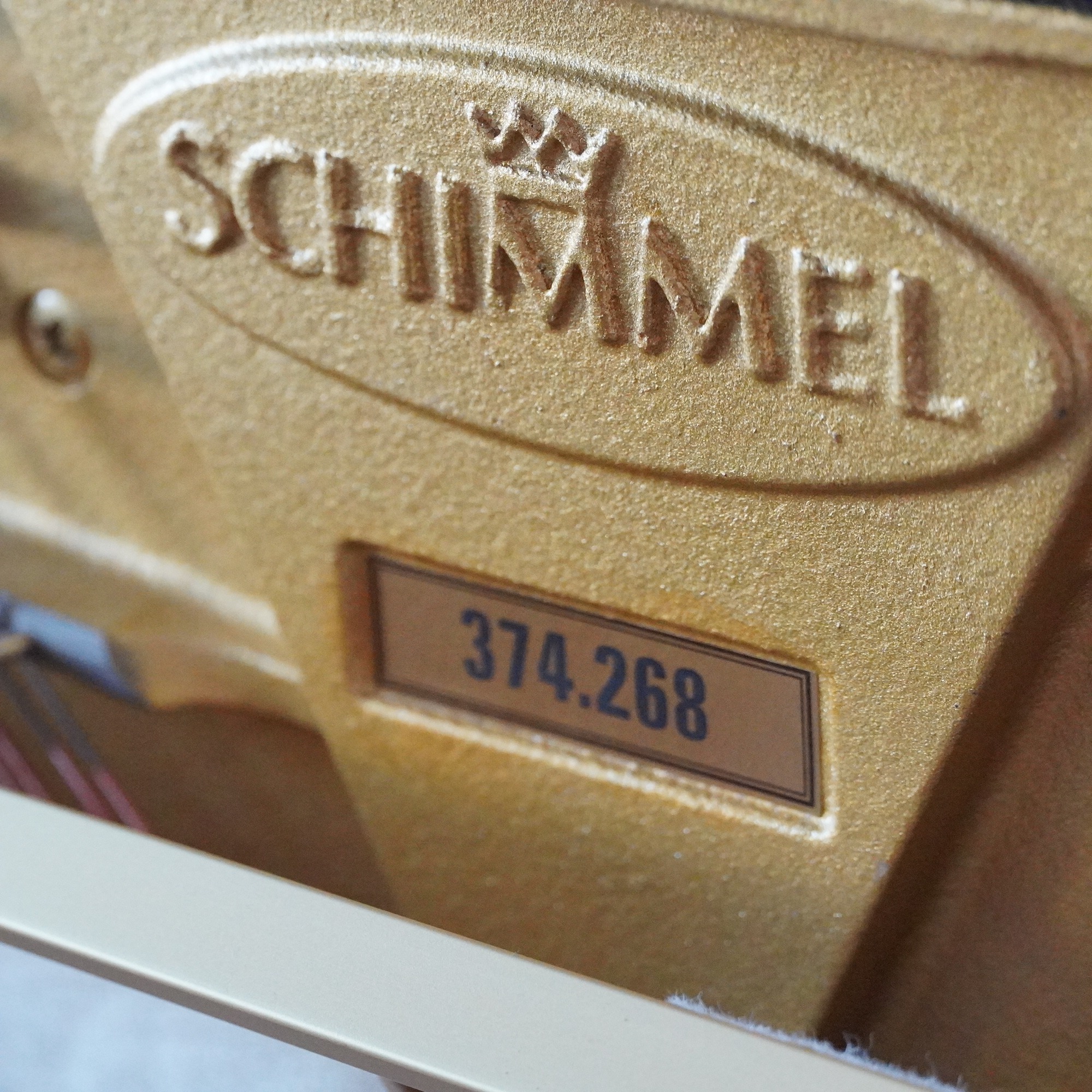 115 Schimmel Modern Designklavier 2016 weiß – Bild 14