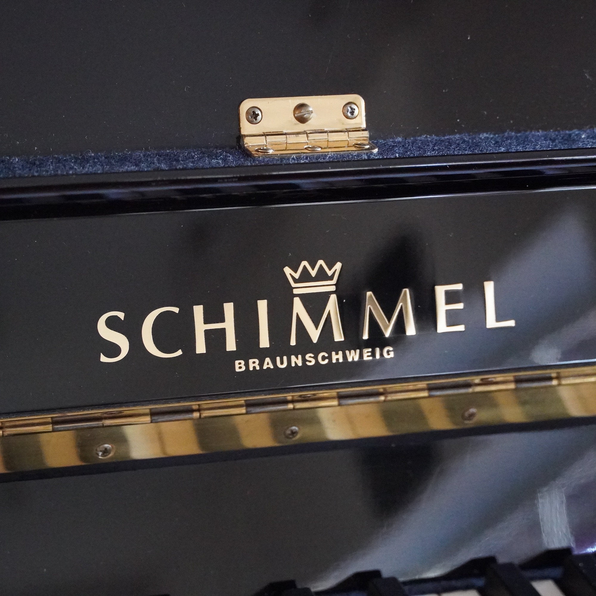 112 Schimmel schwarz hochglanz – Bild 3