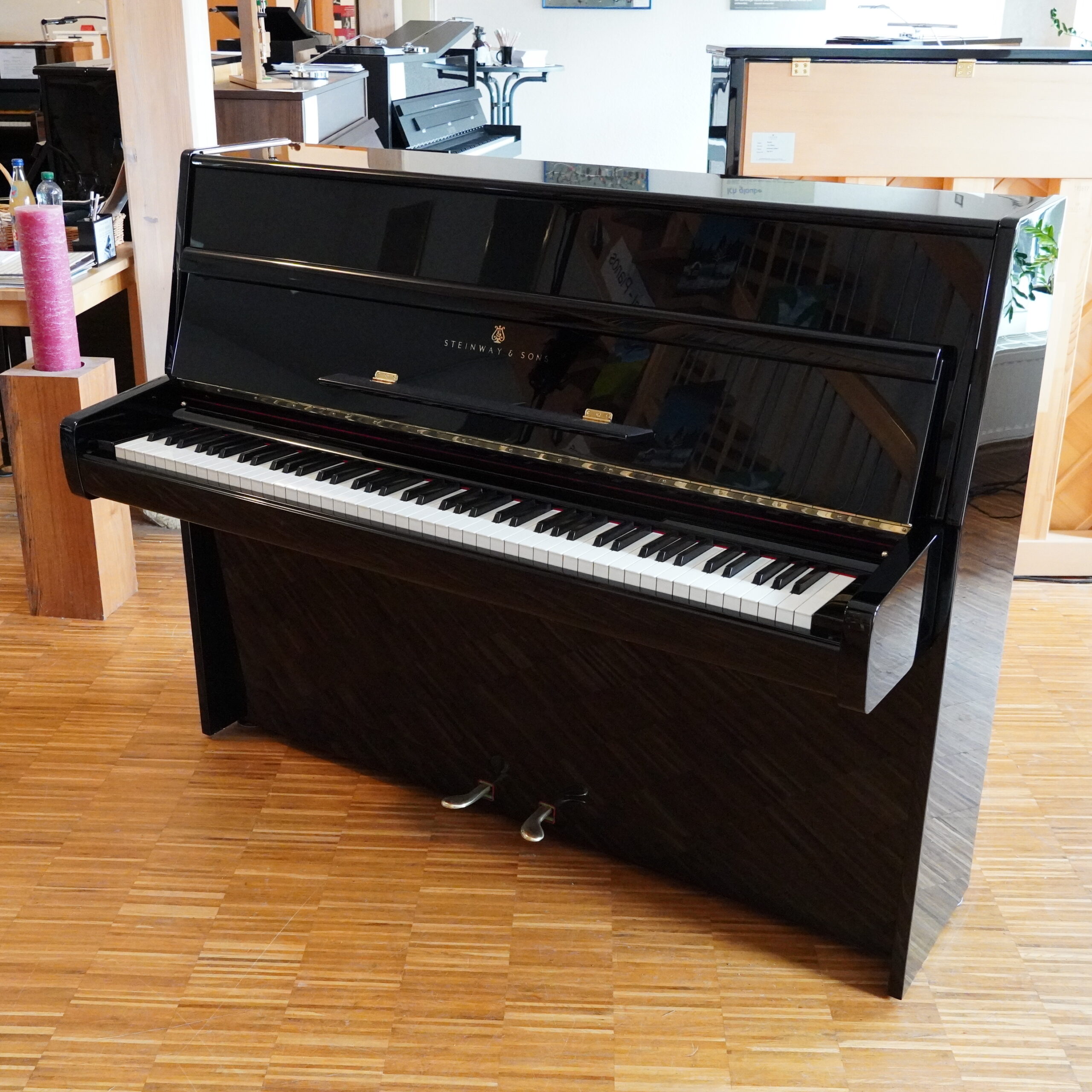 115 Steinway Z schwarz poliert – Bild 6
