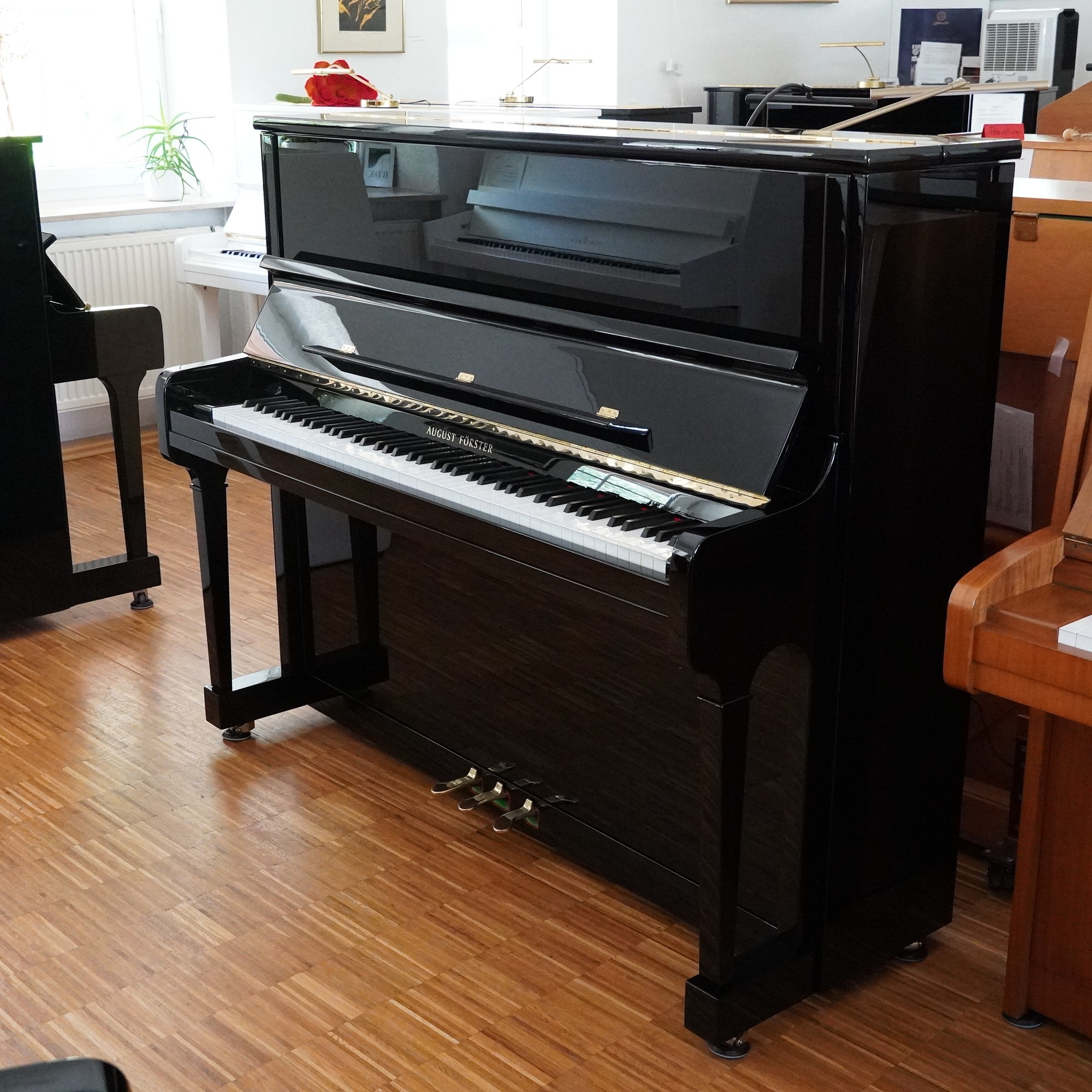 Klavier August Förster 125F gebraucht kaufen